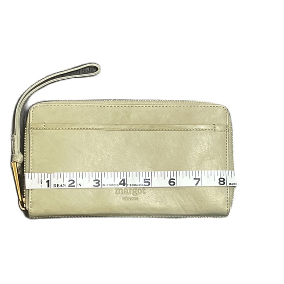 Margot New York Gabby large khaki green leather zip-around wallet wristlet - Picture 12 of 12